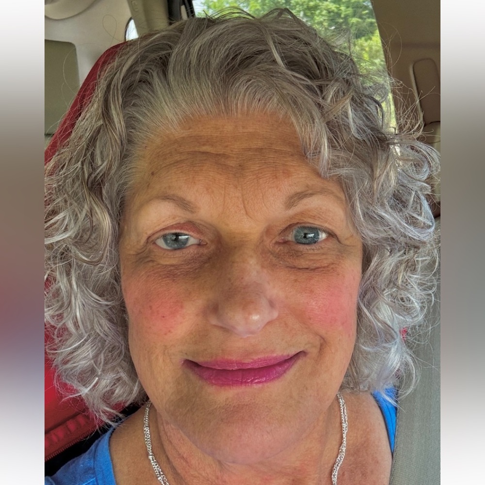 Meet your Posher, Jayni